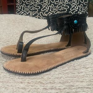 Manitobah Sandals
